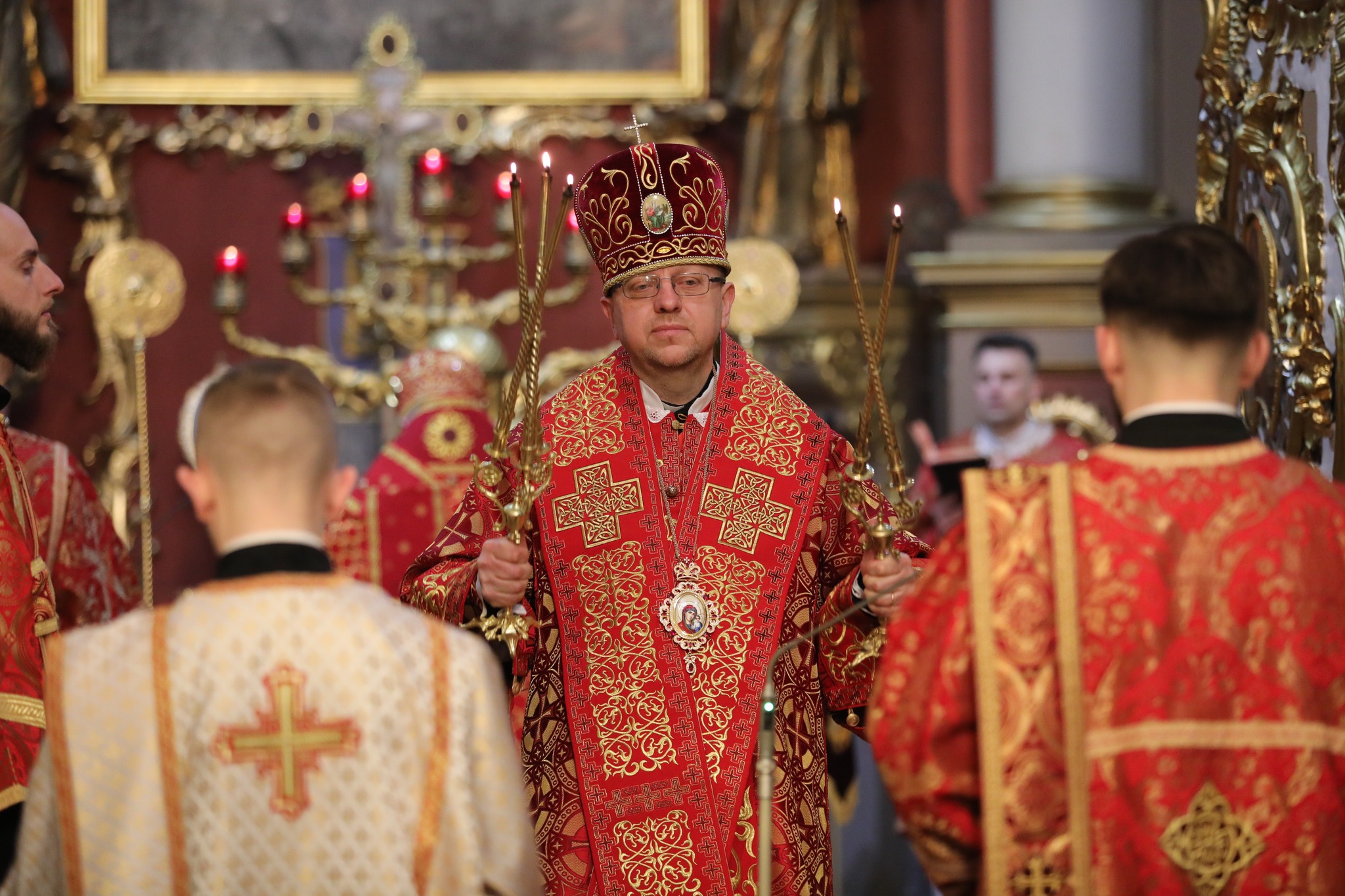 У Великий четвер Архиєпископ і Митрополит Ігор звершив Чин омивання ніг дванадцяти капеланам Львівської Архиєпархії У Великий четвер Архиєпископ і Митрополит Ігор звершив Чин омивання ніг дванадцяти капеланам Львівської Архиєпархії