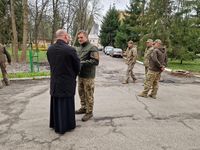Владики Степан Сус та&nbsp;Андрій Хім&rsquo;як із&nbsp;великодніми привітаннями відвідали поранених військових