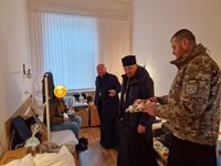 Владики Степан Сус та&nbsp;Андрій Хім&rsquo;як із&nbsp;великодніми привітаннями відвідали поранених військових