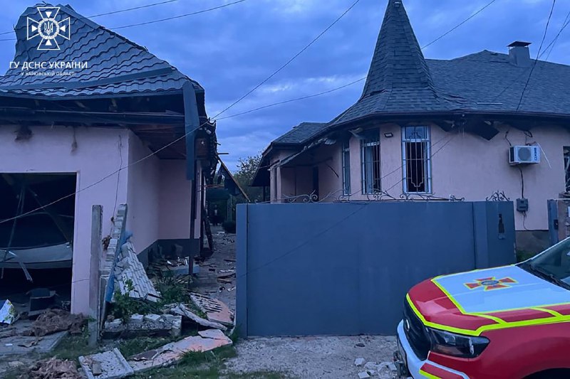 Харківщина: вогнеборці ліквідовують наслідки ворожих обстрілів
⏺9 травня рятувальники ліквідували пожежу через обстріл на площі 300 кв.м Харківщина: вогнеборці ліквідовують наслідки ворожих обстрілів
⏺9 травня рятувальники ліквідували пожежу через обстріл на площі 300 кв.м