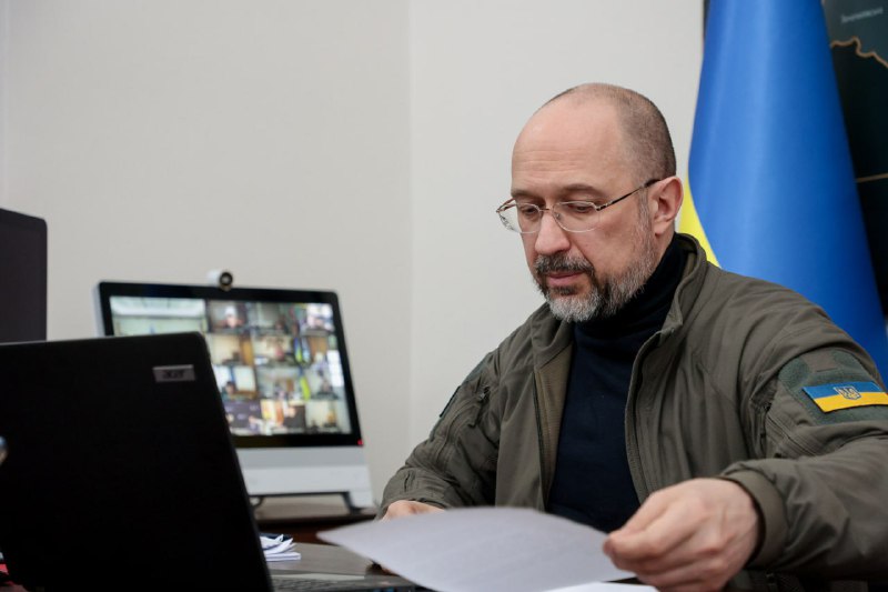 🚊 Уряд України спільно з Європейським банком реконструкції та розвитку готують проєкт відновлення залізниці. 🚊 Уряд України спільно з Європейським банком реконструкції та розвитку готують проєкт відновлення залізниці.