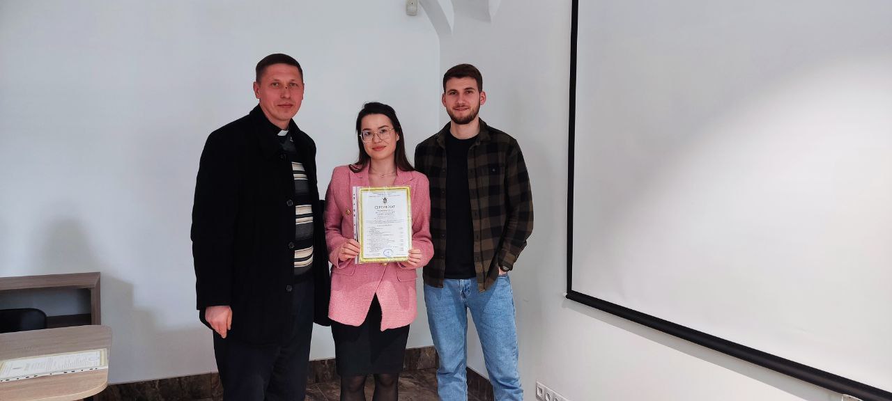 Дев’ять пар наречених завершили передподружні навчання у квітні при Реферантурі родини Дев’ять пар наречених завершили передподружні навчання у квітні при Реферантурі родини