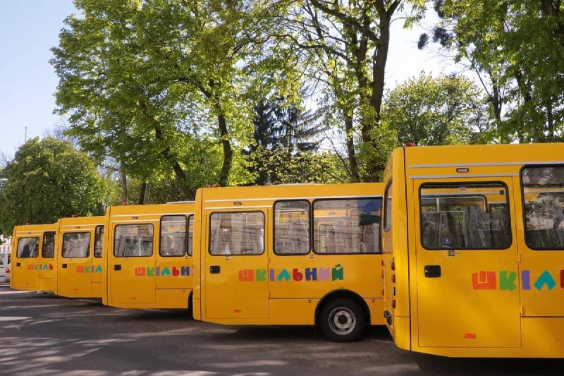 Львівщина отримає 80 мільйонів гривень державної субвенції на закупівлю шкільних автобусів. Львівщина отримає 80 мільйонів гривень державної субвенції на закупівлю шкільних автобусів.