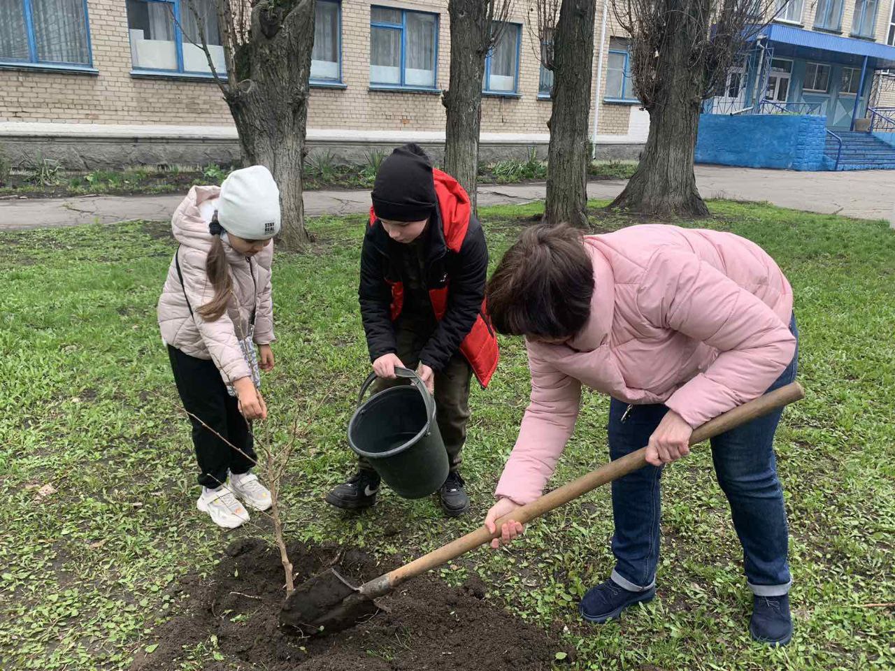 Екобюро підбило підсумки конкурсу &laquo;Здай макулатуру &ndash; збережи дерево &ndash; наблизь Перемогу!&raquo;