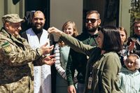 Громада УГКЦ передала для українського війська мобільний лазне-пральний комплекс Громада УГКЦ передала для українського війська мобільний лазне-пральний комплекс