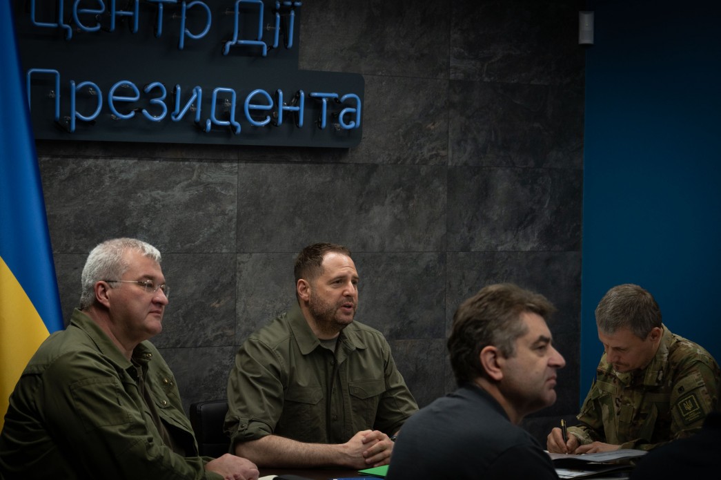 Координація домовленостей Президента України: в Офісі Глави держави відбулися переговори з делегацією Туреччини на чолі з радником Президента Ібрагімом Калином Координація домовленостей Президента України: в Офісі Глави держави відбулися переговори з делегацією Туреччини на чолі з радником Президента Ібрагімом Калином