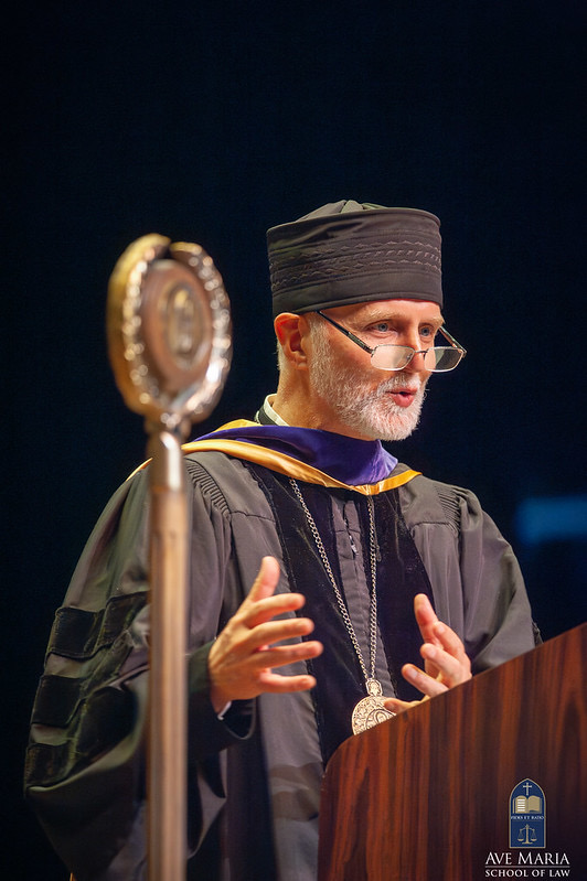 Митрополит Борис Ґудзяк виголосив промову на випускних урочистостях Школи Права Ave Maria Митрополит Борис Ґудзяк виголосив промову на випускних урочистостях Школи Права Ave Maria