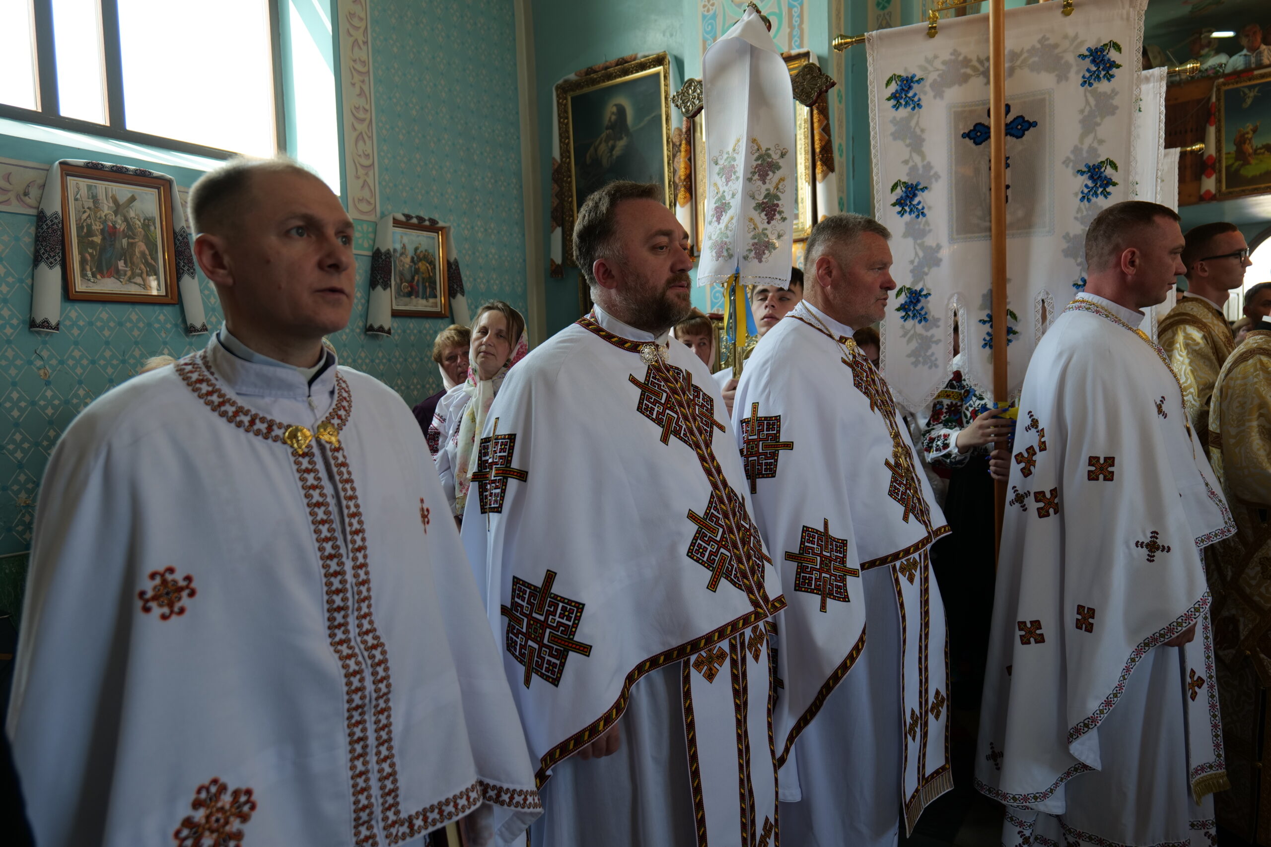 Митрополит Ігор із душпастирським візитом побував на парафії Святого Миколая у Гамаліївці Митрополит Ігор із душпастирським візитом побував на парафії Святого Миколая у Гамаліївці