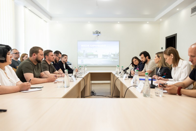 Олена Зеленська побувала на навчанні з нових технологій для працівників шкільних харчоблоків Олена Зеленська побувала на навчанні з нових технологій для працівників шкільних харчоблоків