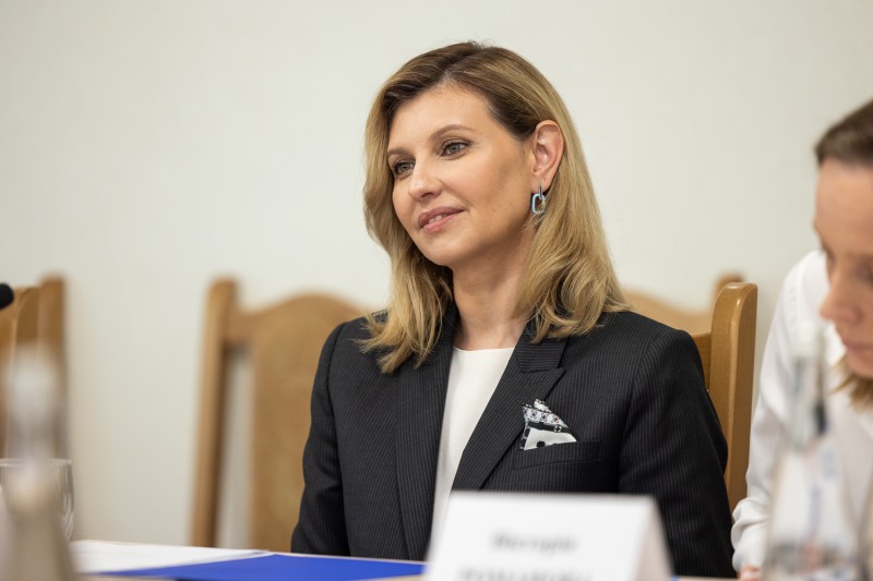 Олена Зеленська побувала на навчанні з нових технологій для працівників шкільних харчоблоків Олена Зеленська побувала на навчанні з нових технологій для працівників шкільних харчоблоків