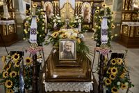 «Прощаємося з батьком, який дав нашій Церкві й народу Патріарха»: у Стрию розпочалося перепоховання Юрія Шевчука «Прощаємося з батьком, який дав нашій Церкві й народу Патріарха»: у Стрию розпочалося перепоховання Юрія Шевчука