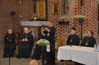 Тримайтеся своєї Церкви — тоді ви не загубитеся: єпископи Постійного Синоду УГКЦ зустрілися з молоддю у Вроцлаві Тримайтеся своєї Церкви — тоді ви не загубитеся: єпископи Постійного Синоду УГКЦ зустрілися з молоддю у Вроцлаві