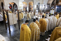 У Люрді освятили вервиці для захисників України