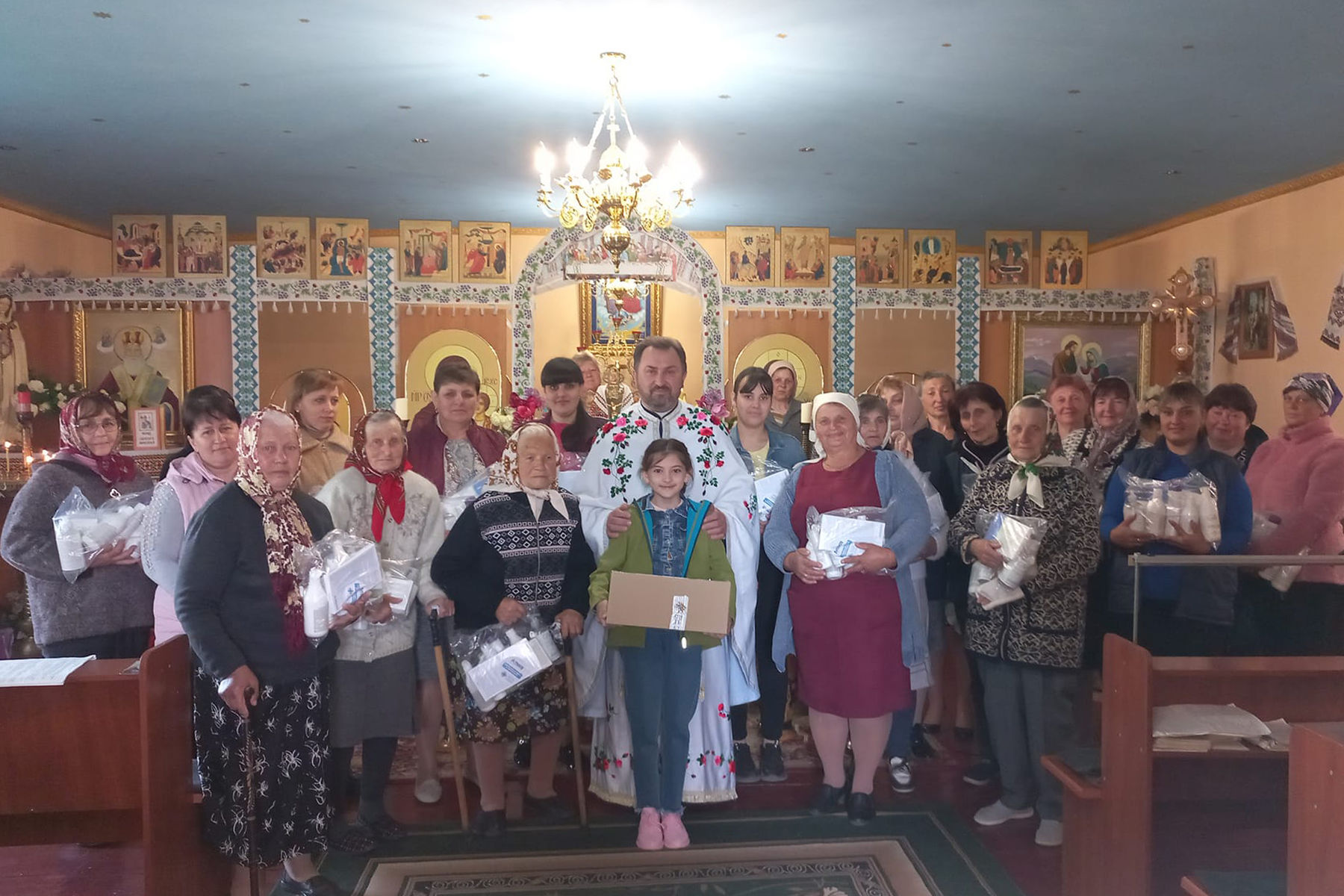 У зруйнованому селі Шевченкове на Миколаївщині відбулася Божественна Літургія У зруйнованому селі Шевченкове на Миколаївщині відбулася Божественна Літургія