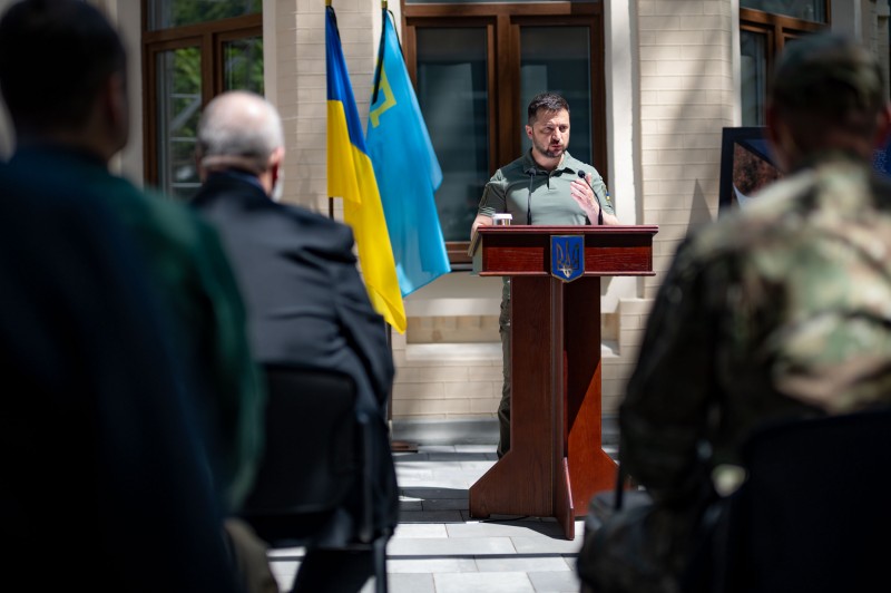 Україна робить усе можливе задля звільнення Криму та перемоги над російським агресором – Президент на зустрічі з представниками Меджлісу кримськотатарського народу Україна робить усе можливе задля звільнення Криму та перемоги над російським агресором – Президент на зустрічі з представниками Меджлісу кримськотатарського народу
