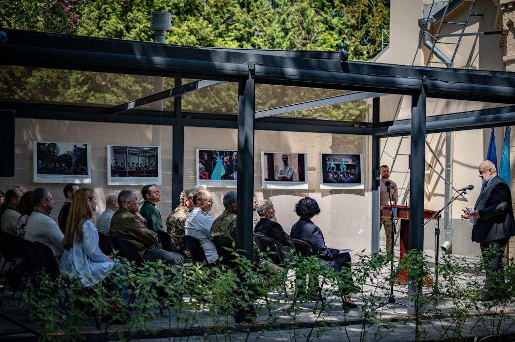 Україна робить усе можливе задля звільнення Криму та перемоги над російським агресором – Президент на зустрічі з представниками Меджлісу кримськотатарського народу Україна робить усе можливе задля звільнення Криму та перемоги над російським агресором – Президент на зустрічі з представниками Меджлісу кримськотатарського народу