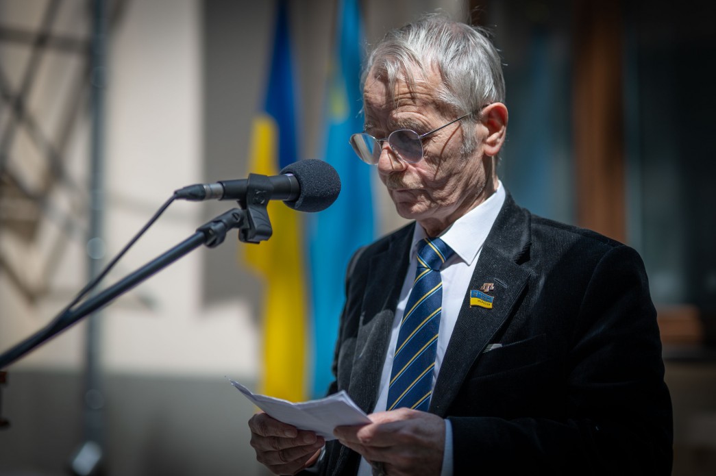 Україна робить усе можливе задля звільнення Криму та перемоги над російським агресором – Президент на зустрічі з представниками Меджлісу кримськотатарського народу Україна робить усе можливе задля звільнення Криму та перемоги над російським агресором – Президент на зустрічі з представниками Меджлісу кримськотатарського народу