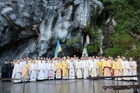 &laquo;Війни розпочинають люди, які віддалилися від Бога&raquo;,&nbsp;&mdash; владика Богдан Дзюрах у&nbsp;Люрді