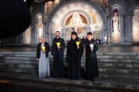 &laquo;Війни розпочинають люди, які віддалилися від Бога&raquo;,&nbsp;&mdash; владика Богдан Дзюрах у&nbsp;Люрді