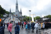 &laquo;Війни розпочинають люди, які віддалилися від Бога&raquo;,&nbsp;&mdash; владика Богдан Дзюрах у&nbsp;Люрді