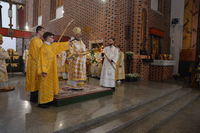 «Віра в Бога, який підносить людину, є ключем надії на перемогу українського народу», — Блаженніший Святослав на Вознесіння у Вроцлаві «Віра в Бога, який підносить людину, є ключем надії на перемогу українського народу», — Блаженніший Святослав на Вознесіння у Вроцлаві