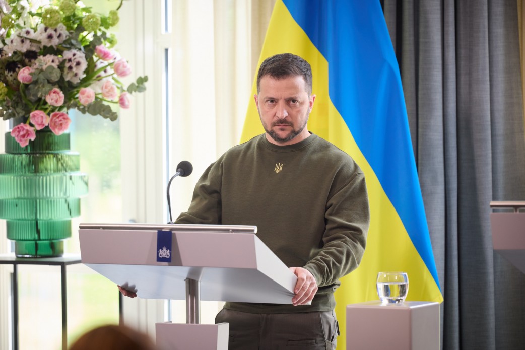 Володимир Зеленський: Наше завдання сьогодні – забезпечити армію зброєю, другий аспект – це НАТО і євроінтеграція Володимир Зеленський: Наше завдання сьогодні – забезпечити армію зброєю, другий аспект – це НАТО і євроінтеграція