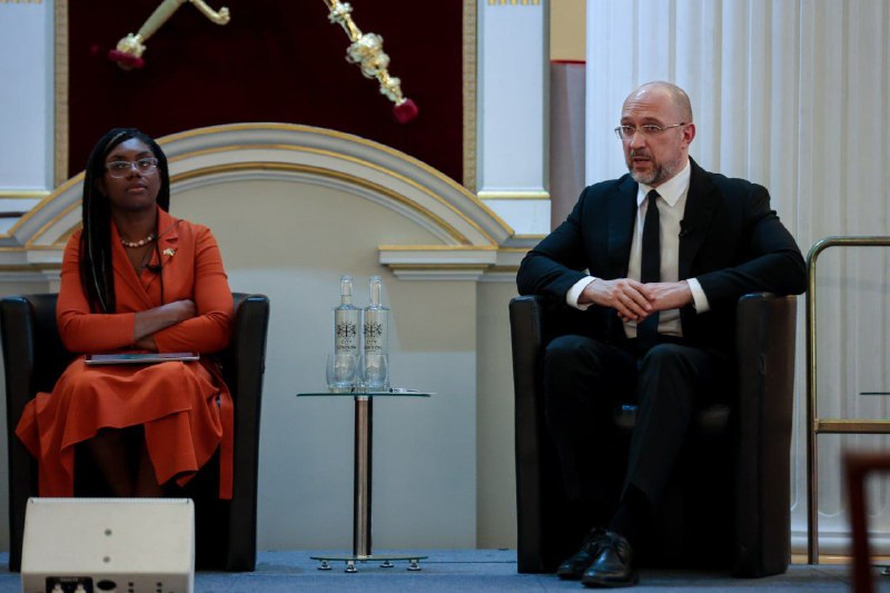 Створення коаліції бізнесу для інвестицій у відновлення України. Головна тема зустрічі з представниками світової... Створення коаліції бізнесу для інвестицій у відновлення України. Головна тема зустрічі з представниками світової...