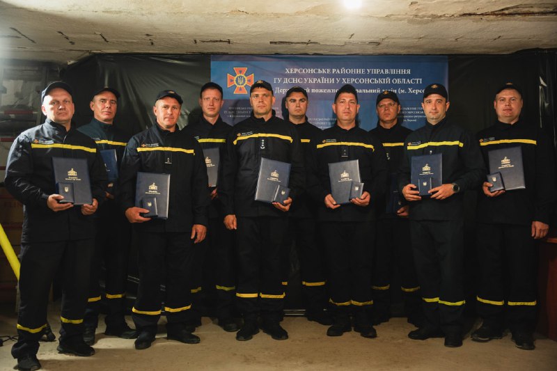 Рятувальники ДСНС отримали нагороди від Голови Верховної Ради України⤵️ Рятувальники ДСНС отримали нагороди від Голови Верховної Ради України⤵️