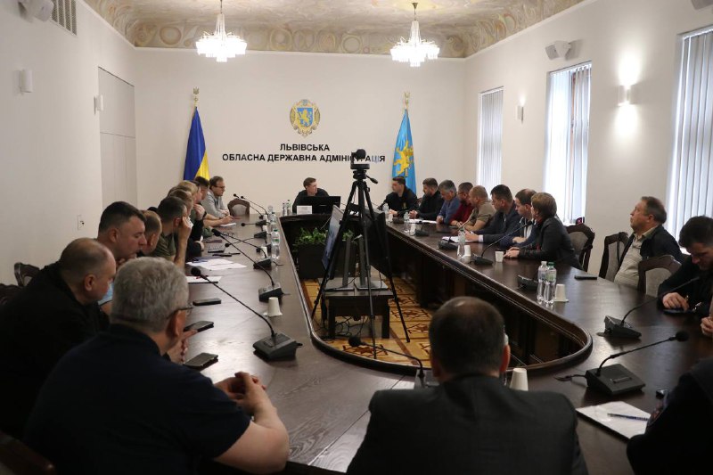 У Львівській ОВА відбулося засідання обласної комісії з питань техногенно-екологічної безпеки і надзвичайних ситуацій. У Львівській ОВА відбулося засідання обласної комісії з питань техногенно-екологічної безпеки і надзвичайних ситуацій.