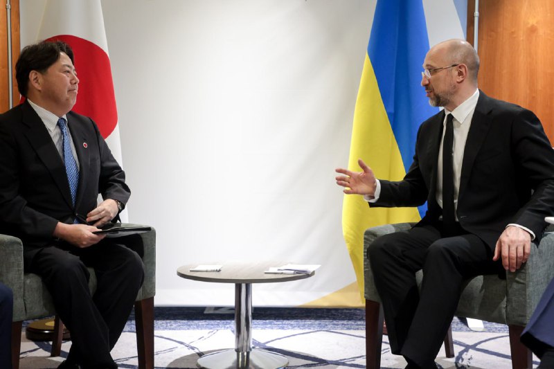 🇯🇵 Продовжуємо будувати стратегічні зв’язки з Японією. На полях Конференції з відновлення України у Лондоні... 🇯🇵 Продовжуємо будувати стратегічні зв’язки з Японією. На полях Конференції з відновлення України у Лондоні...