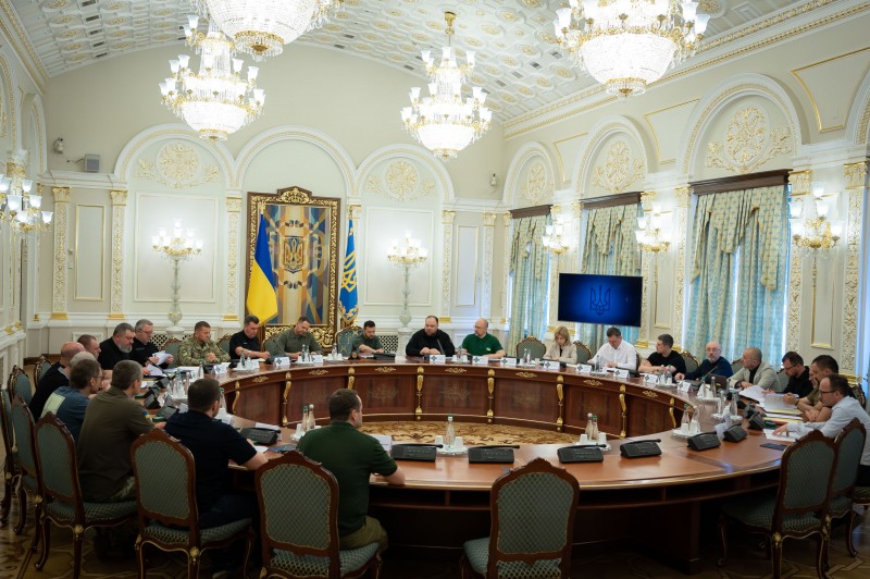 Безпека – перший пріоритет – звернення Президента України за підсумками засідання РНБО Безпека – перший пріоритет – звернення Президента України за підсумками засідання РНБО