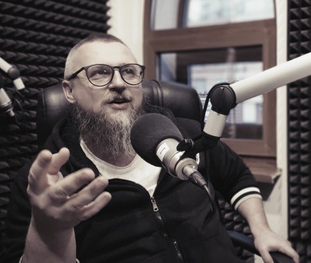 Чому в дівчат може з'явитись страх перед чоловіками? - катехеза отця Віталія Козака Чому в дівчат може з'явитись страх перед чоловіками? - катехеза отця Віталія Козака