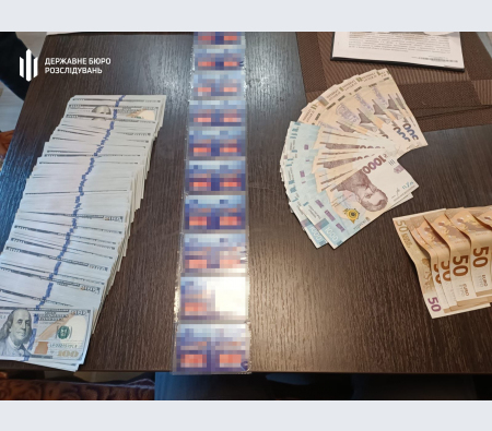 ДБР викрило запорізького полковника ДСНС, який наживався на війні ДБР викрило запорізького полковника ДСНС, який наживався на війні