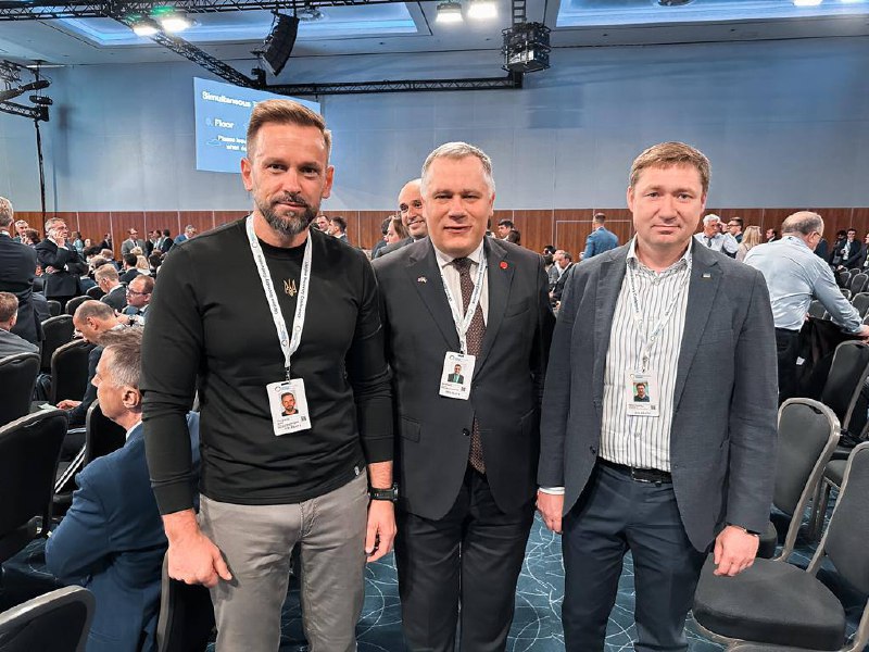 Перебуваю у Лондоні, на Міжнародній конференції з відновлення України. Це головний міжнародний майданчик Перебуваю у Лондоні, на Міжнародній конференції з відновлення України. Це головний міжнародний майданчик