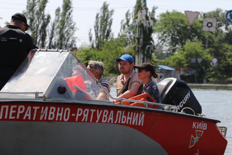 ❗️Задля безпеки ДСНС закликає громадян негайно евакуюватися з районів підтоплення на Херсонщині
За словами т.в.о ❗️Задля безпеки ДСНС закликає громадян негайно евакуюватися з районів підтоплення на Херсонщині
За словами т.в.о