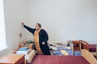 &laquo;Карітас Коломия&raquo; освятив вже десятий будинок для потреб переселенців