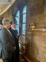 Катедру і&nbsp;Центр підтримки українців у&nbsp;Лондоні відвідав п&rsquo;ятий Президент України