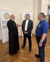 Катедру і&nbsp;Центр підтримки українців у&nbsp;Лондоні відвідав п&rsquo;ятий Президент України