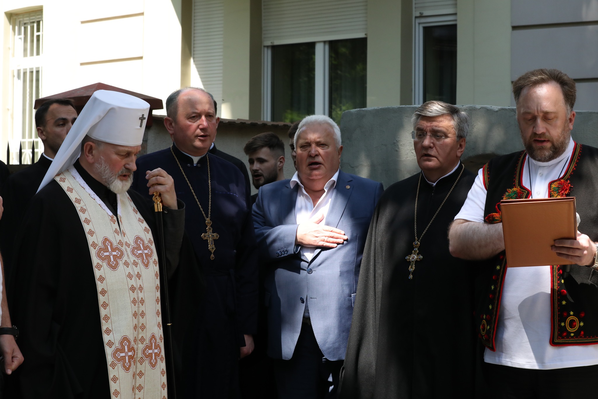 Митрополит Ігор: «Ця вулиця залишиться, як пам’ятка про те, що Блаженніший Любомир любив свій народ, жив та старався для нього» Митрополит Ігор: «Ця вулиця залишиться, як пам’ятка про те, що Блаженніший Любомир любив свій народ, жив та старався для нього»