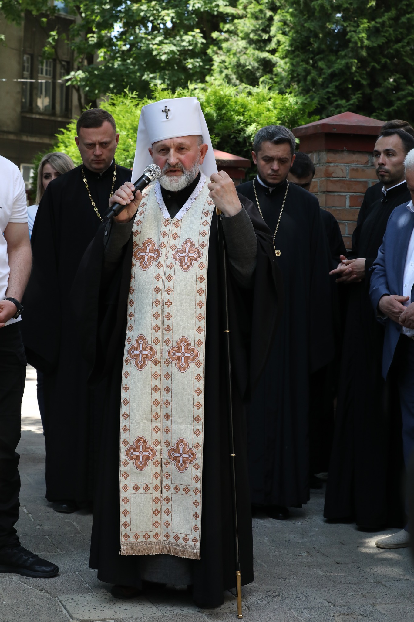 Митрополит Ігор: «Ця вулиця залишиться, як пам’ятка про те, що Блаженніший Любомир любив свій народ, жив та старався для нього» Митрополит Ігор: «Ця вулиця залишиться, як пам’ятка про те, що Блаженніший Любомир любив свій народ, жив та старався для нього»