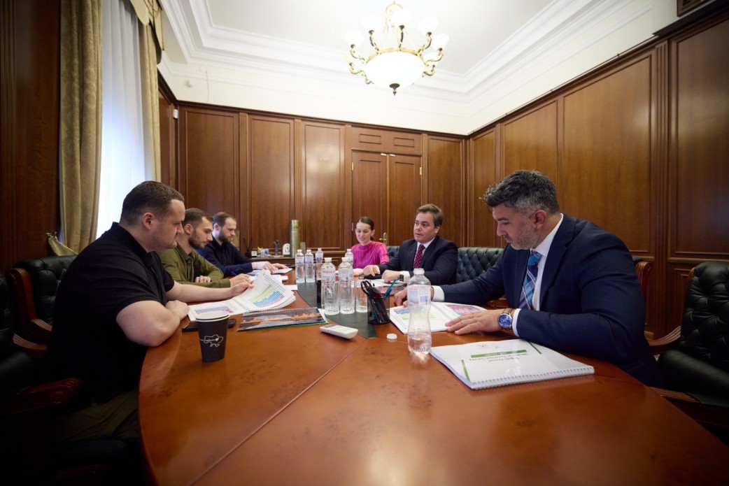 Олексій Кулеба зустрівся з директором Міжнародного республіканського інституту в Україні Олексій Кулеба зустрівся з директором Міжнародного республіканського інституту в Україні
