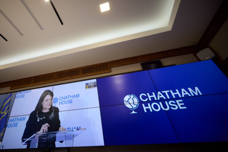 Президент Володимир Зеленський на церемонії вручення премії Chatham House 2022: Ця відзнака для України – ще один доказ того, що світ вірить в нашу державу, українців і в нашу перемогу Президент Володимир Зеленський на церемонії вручення премії Chatham House 2022: Ця відзнака для України – ще один доказ того, що світ вірить в нашу державу, українців і в нашу перемогу