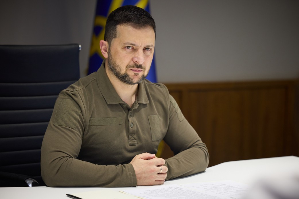 Президент Володимир Зеленський на церемонії вручення премії Chatham House 2022: Ця відзнака для України – ще один доказ того, що світ вірить в нашу державу, українців і в нашу перемогу Президент Володимир Зеленський на церемонії вручення премії Chatham House 2022: Ця відзнака для України – ще один доказ того, що світ вірить в нашу державу, українців і в нашу перемогу