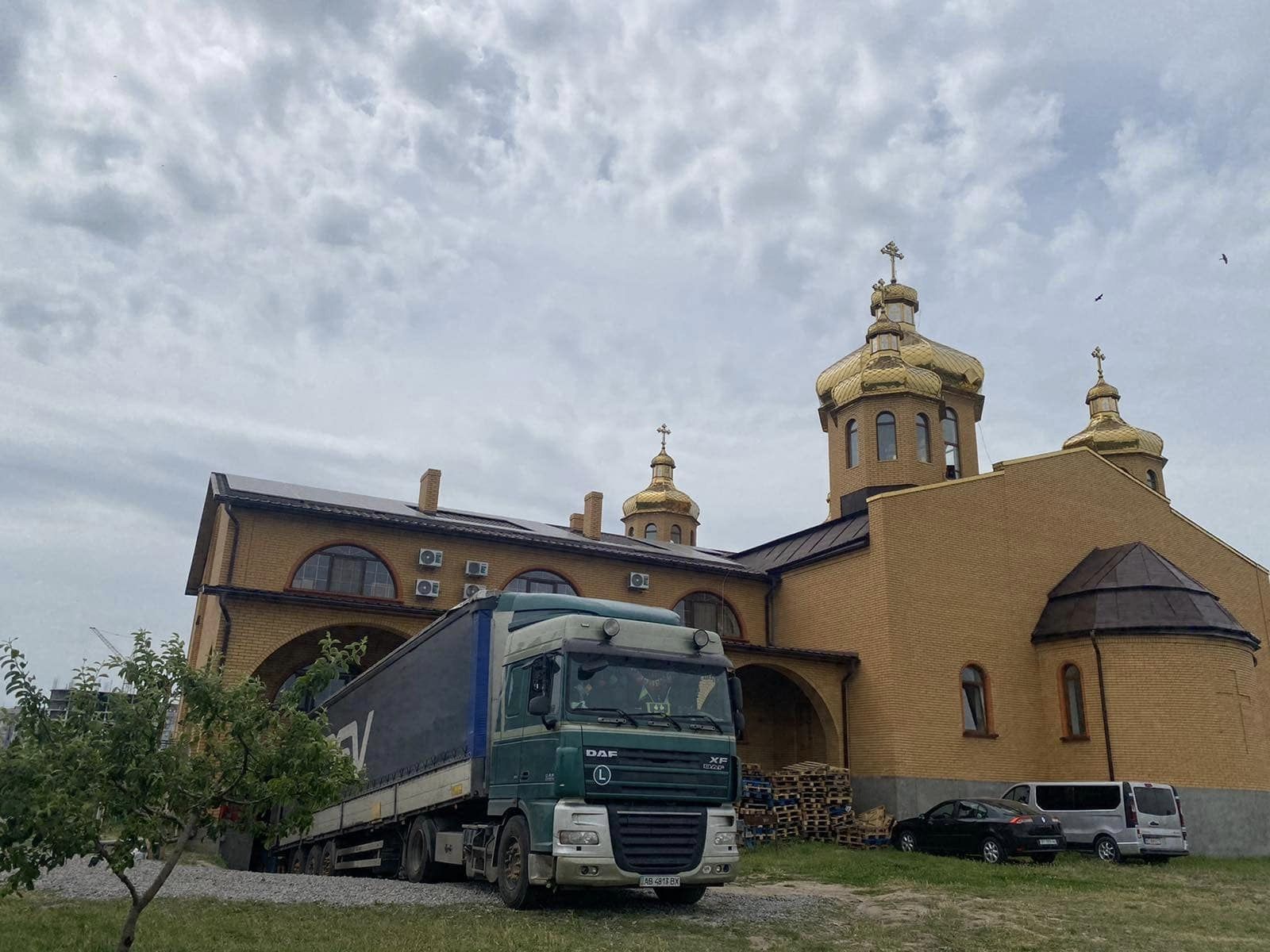 Three trucks of&nbsp;drinking water to&nbsp;be&nbsp;delivered to&nbsp;Kherson from Zarvanytsia