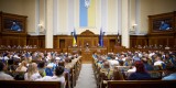 У 27-му річницю Конституції України Президент запропонував до обговорення орієнтири майбутньої Української доктрини та вручив державні нагороди У 27-му річницю Конституції України Президент запропонував до обговорення орієнтири майбутньої Української доктрини та вручив державні нагороди