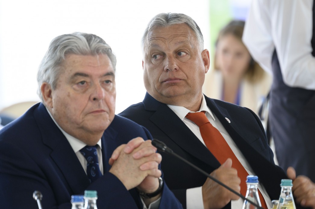 У межах участі в саміті Європейської політичної спільноти Президент України зустрівся з Президентом Єврокомісії У межах участі в саміті Європейської політичної спільноти Президент України зустрівся з Президентом Єврокомісії