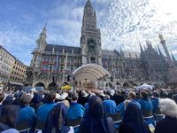 У Мюнхені українці взяли участь в урочистостях з нагоди дня Пресвятої Євхаристії У Мюнхені українці взяли участь в урочистостях з нагоди дня Пресвятої Євхаристії