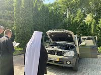 У Тернополі освятили та&nbsp;передали автомобіль на&nbsp;потреби військових