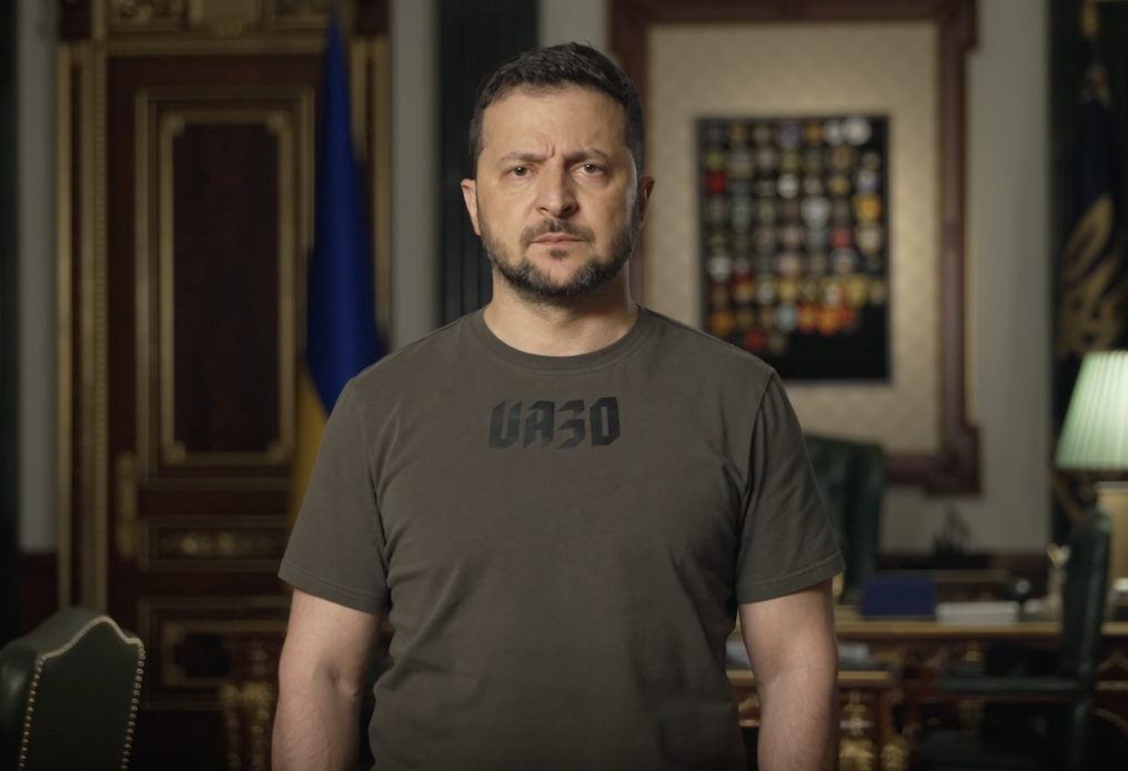 Україна й українці значно сильніші, ніж будь-хто думає про нас – звернення Президента Володимира Зеленського Україна й українці значно сильніші, ніж будь-хто думає про нас – звернення Президента Володимира Зеленського