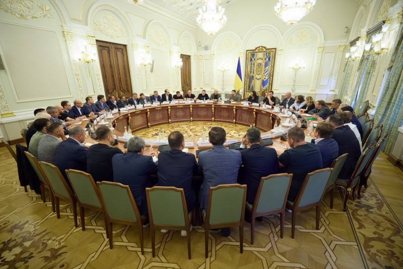 Володимир Зеленський зустрівся з представниками бізнесу Володимир Зеленський зустрівся з представниками бізнесу